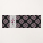 Monogrammed Roze Bloemenkransen Polka Dot Mandala Yogamat (Voorkant (horizontaal))