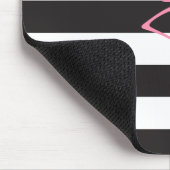 Monogrammed roze flamingo + zwart + witte strepen muismat (Hoek)