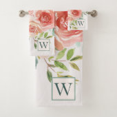 Monogrammed roze roos bloem boeket bad handdoek (Insitu)