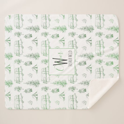 Monogrammed Sherpa Blanket | Groene Camping Bossen Sherpa Deken (Voorkant (horizontaal))