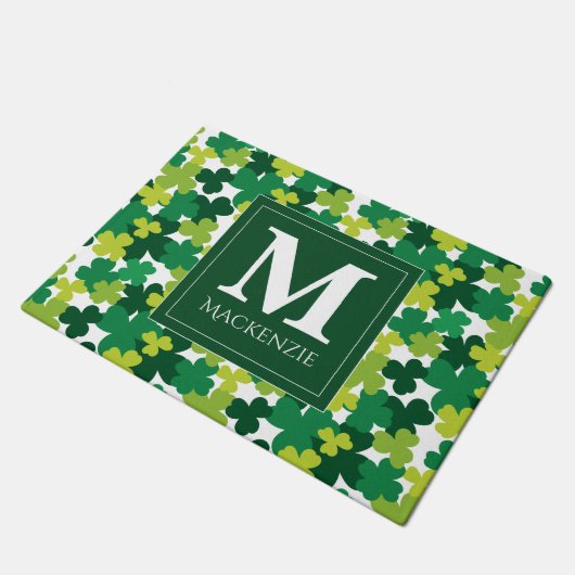 Monogrammed St. Patrick's Day Shamrocks Deurmat (Schuin)