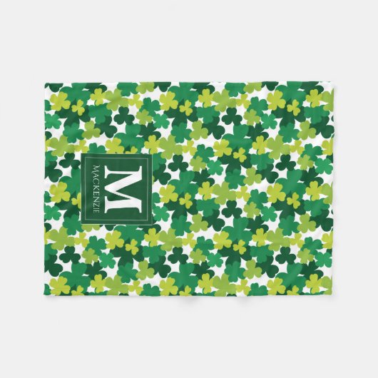 Monogrammed St. Patrick's Day Shamrocks Fleece Deken (Voorkant (Horizontaal))