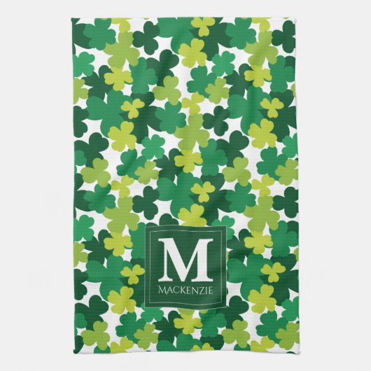 Monogrammed St. Patrick's Day Shamrocks Theedoek (Verticaal)