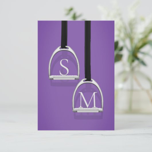 Monogrammed Stirrup Irons Paarse Equestrian Bedankkaart (Staand voorkant)
