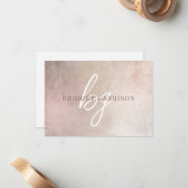 Monogrammed Stoffige Pinky Brush geschilderd Notitiekaartje (Voorkant / Achterkant in situ)