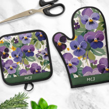 Monogrammed Violet Flowers  bloemenpatroon
