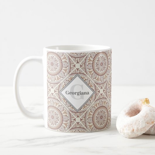 Monogrammed Warme Neutrals Dot Mandala Diamond Teg Koffiemok (Met donut)