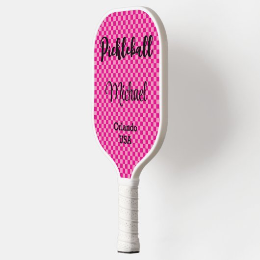 Monogrammed warme roze en roze controles pickleball paddle (Links)