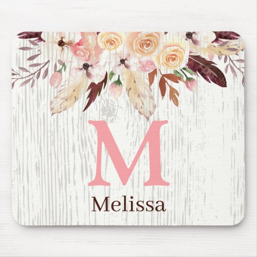 Monogrammed Waterverf Bloemen op Rustiek Wit Hout Muismat (Voorkant)