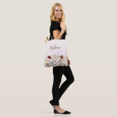 Monogrammed Waterverf Wildflower  Bloemen Tote Bag (Op model)