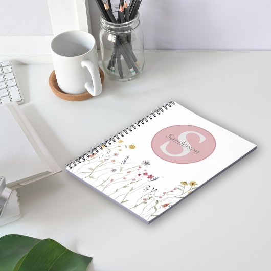 Monogrammed Waterverf Wildflower Notitieboek
