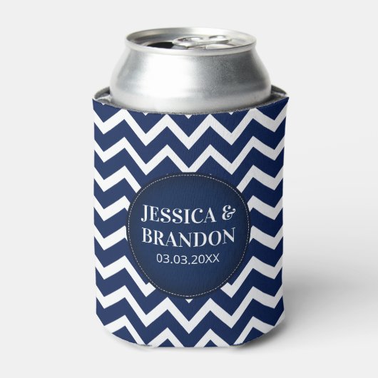 Monogrammed White & Blue Geometric Zigzag Chevron Blikjeskoeler (Blikje Voorkant)