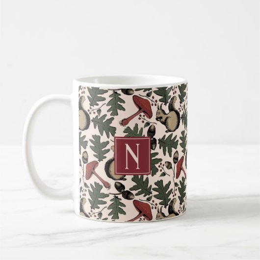 Monogrammed Winter Forest Eekhoorn en Paddenstoele Koffiemok (Links)