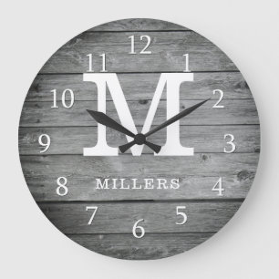 Monogrammed Wood Farmhouse Grote Klok
