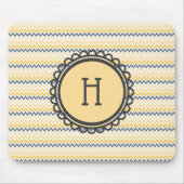 Monogrammed Yellow Gray Chevron Muismat (Voorkant)