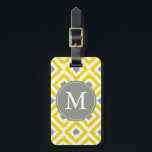 Monogrammed Yellow Grey Diamonds Ikat Pattern Bagagelabel<br><div class="desc">Stijlvol en stijlvol design biedt een kleurrijk en trendy ruitenikatpatroon.</div>