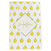Monogrammed Yellow Tennis Ball Ornament Kerstmis Medium Cadeauzakje (Voorkant)