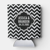 Monogrammed Zwart & Wit Geometrisch Zigzag Chevron Blikjeskoeler (Achterkant)