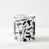 Monogrammed Zwart Wit Haar Tool Patroon Koffiemok (Center)