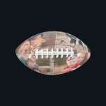 Monogrammen 4 Foto Collage Birthday Fathers Day American Football<br><div class="desc">Creëer uw eigen persoonlijke, gepersonaliseerde, monogrammed, team / speler / match / familiefoto, prachtige elegante faux goudtypografie scriptnaam monogram / initialen / tekst, met de hand geroteerd, mini formaat, hoge kwaliteit 4 football voor fotocollage. Typ gewoon in uw initiaal / monogram / groeten / tekst op de voor- en achterkant...</div>