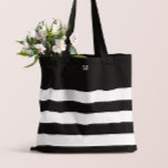 Monogrammen | Chic Stripes Tote Bag<br><div class="desc">Stijlvolle gestreepte canvas tas die kan worden aangepast met een initiaal.</div>