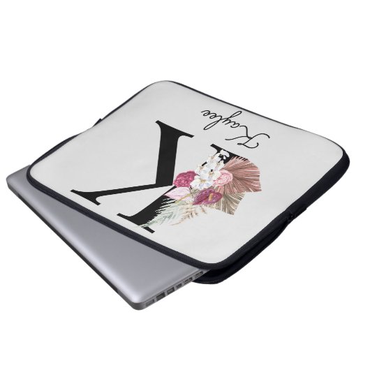 Monogrammen Initiaal K Roze Boho Floral Laptop Sleeve (Voorkant onderkant)
