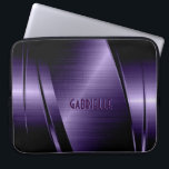 Monogrammen Paarse metalen aluminium blik Laptop Sleeve<br><div class="desc">Diep paarse glanzende metalen blik,  roestvrij stalen patroon. Aangepast en optioneel monogram. Beschikbaar op andere producten en kan worden aangevraagd voor elk van de producten die op Zazzle worden aangeboden.</div>