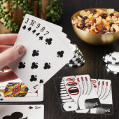 Monogrammen  rode lipstick en nagels pokerkaarten (Insitu)