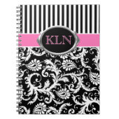 Monogrammen roze zwarte witte stripte Damask Notitieboek (Voorkant)