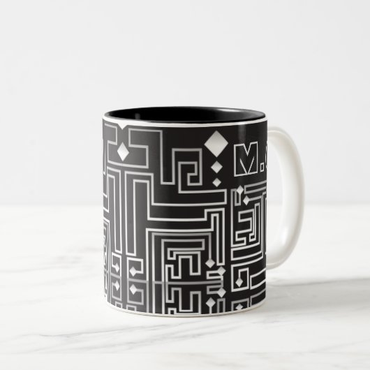 Monogrammen zwart-wit maze Pattern Tweekleurige Koffiemok (Voorkant rechts)