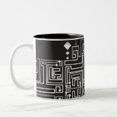 Monogrammen zwart-wit maze Pattern Tweekleurige Koffiemok (Links)