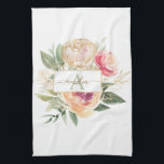 Monogramnaam Peony en Gold Foil Bloom Theedoek<br><div class="desc">Deze aanpasbare theehanddoek is ontworpen om te coördineren met het collectie van Peony Bloom Monogram en is voorzien van luchtige roze en goudpony-bloemen met een groen blad. Voor een meer geavanceerde aanpassing van dit ontwerp, bijvoorbeeld het wijzigen van de lay-out, het lettertype of de tekstgrootte, klikt u hierboven op de...</div>