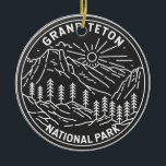 monoline van het nationaal park Grand Teton Keramisch Ornament<br><div class="desc">Groot Teton monoline ontwerp. Het park omvat de belangrijkste pieken van het Teton-gebied en de meeste noordelijke delen van de vallei,  het zogenaamde Jackson Hole.</div>