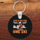 Monoskiën Leven Is Beter Op Één Ski Grappige Monos Sleutelhanger (Voorkant)