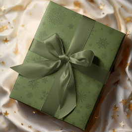 Monotone Winter Snowflake Olijfgroen Cadeaupapier