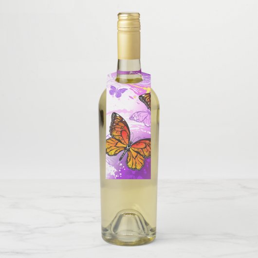 Monovlinder vlinders op paarse achtergrond flessenhanger (Op fles)