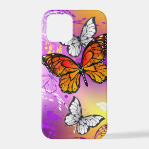 Monovlinderkevers op paarse achtergrond iPhone 12 pro hoesje