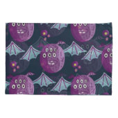 Monster Bats: Schattigee Cartoon Kussensloop (Achterkant)