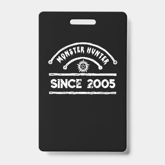Monster Hunter Zegel Verweerde Typografie Badge (Voorzijde)