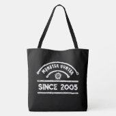 Monster Hunter Zegel Verweerde Typografie Tote Bag (Achterkant)