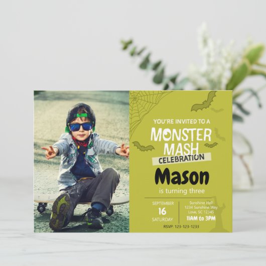 Monster Mash Birthday nodigt u uit met foto (groen Kaart (Staand voorkant)