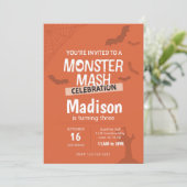 Monster Mash Halloween Birthday Invite (oranje) Kaart (Staand voorkant)