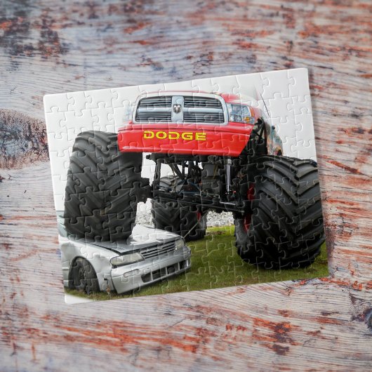 Monster Truck Smashing Car Legpuzzel