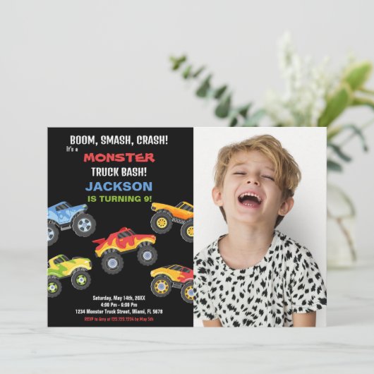 Monster Truck Verjaardag Uitnodigingen met foto (Staand voorkant)