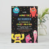 Monster Verjaardag Uitnodigingen rood blauw (Staand voorkant)