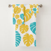 Monstera bladeren in turkoois, geel en wit bad handdoek (Insitu)