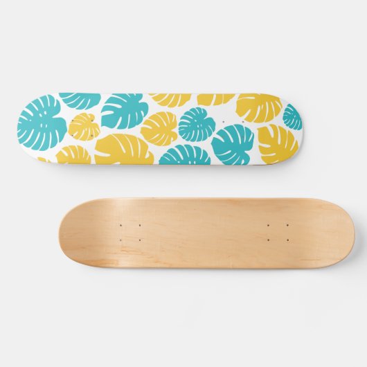 Monstera bladeren in turkoois, geel en wit persoonlijk skateboard (Horizontaal)