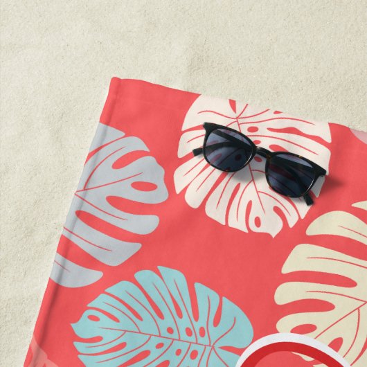 Monstera Leaf Kleurrijke Koraal Tropische Script N Strandlaken (In situ)