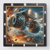 Monstertruck springt tussen explosies vierkante klok (Voorkant)