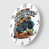 monstertruck stijgt over vuilstapel grote klok (Hoek)